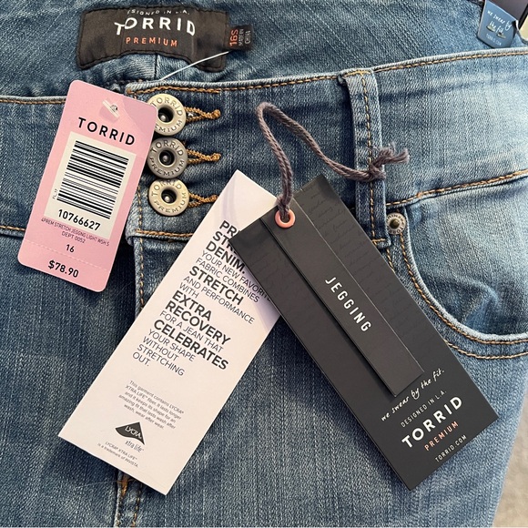 Torrid Premium Distressed Jeggings - Picture 7 of 10